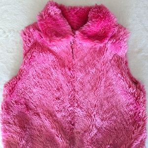 Pink fuzzy vest for girls 4T